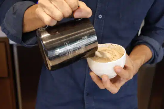 Kĩ thuật đánh sữa và đổ hình