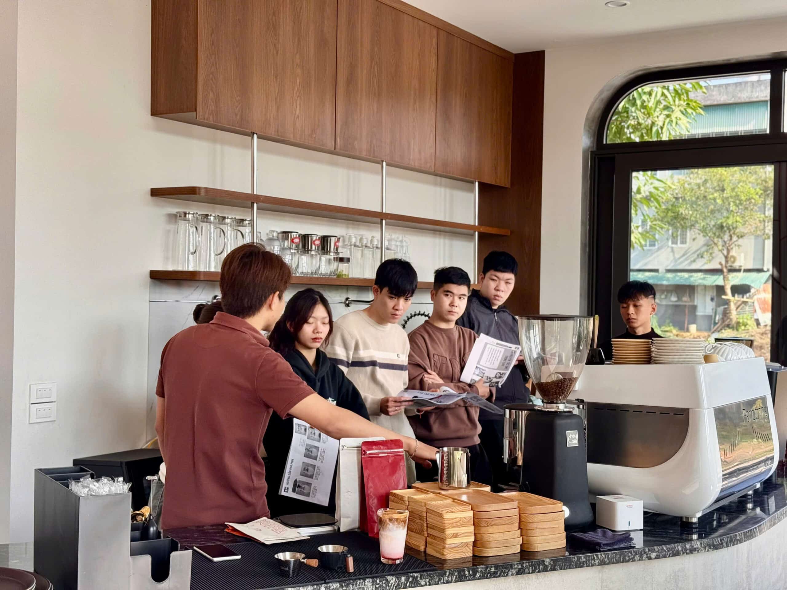 Đào tạo và setup quầy bar KAM